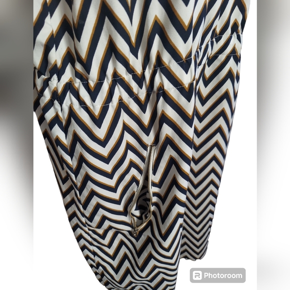 EUC - Chevron Dress - Picture 4 of 7